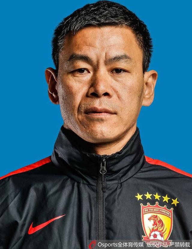《罗马体育报》称，当时小基耶萨问弗拉霍维奇：“你确定吗？让我来踢？”弗拉霍维奇点了点头。